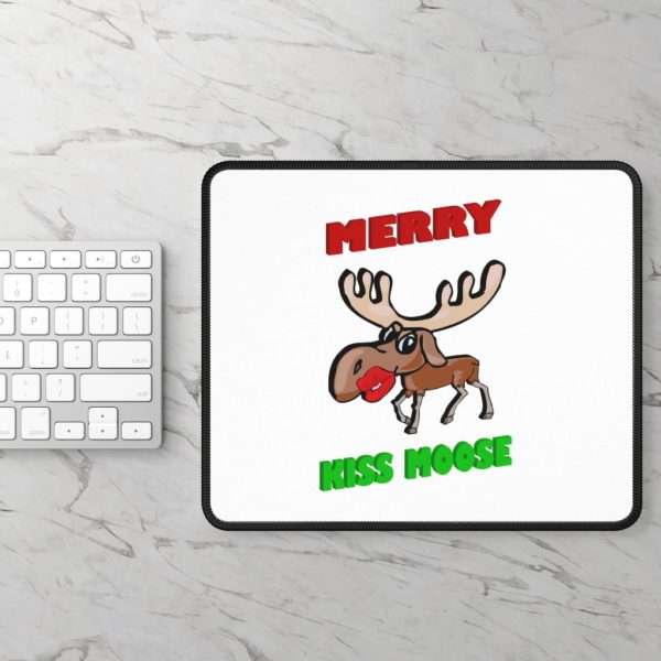 Humorous Gaming Mousepad - Merry Kiss Moose